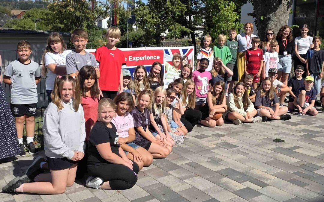 „We love English!“ – trotz großer Hitze Das „English Summer Camp“ an der Holderbergschule – ein Dauerhit für 38 Kinder